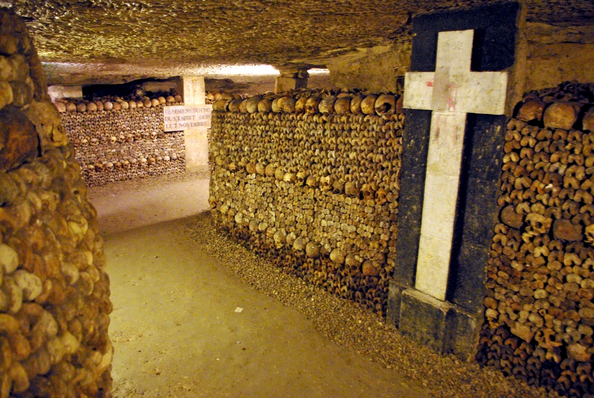 Catacombs of Paris © French Moments