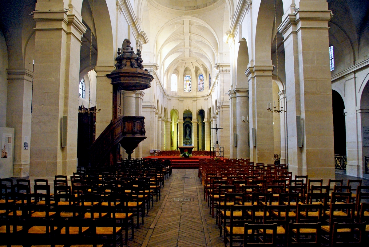 Interior of Saint-Jacques-du-Haut-Pas © French Moments