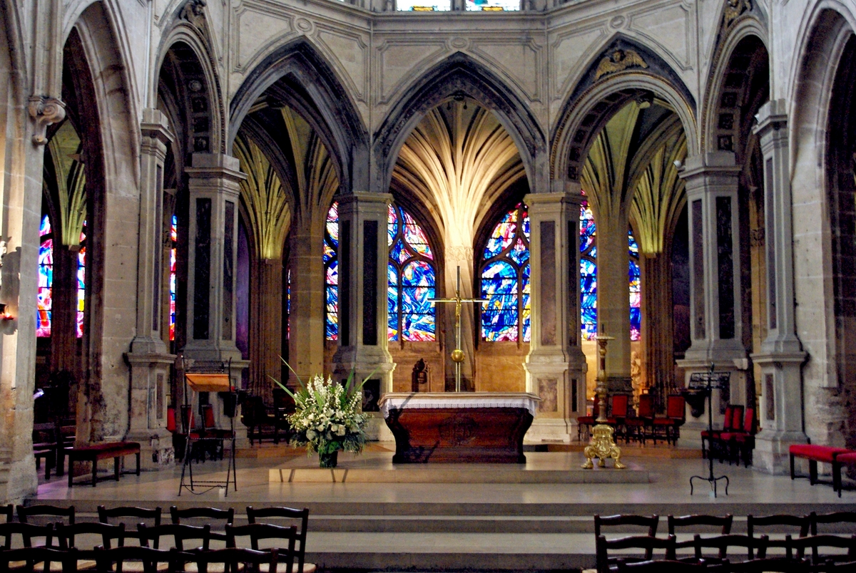 The Interior of Saint-Séverin church, Fifth arrondissement of Paris © French Moments