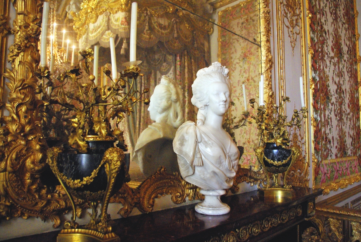 Interior of Versailles Palace Details © French Moments
