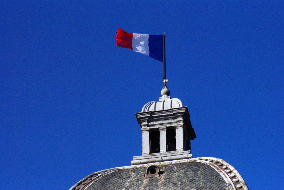 Palais du Luxembourg French Flag © French Moments