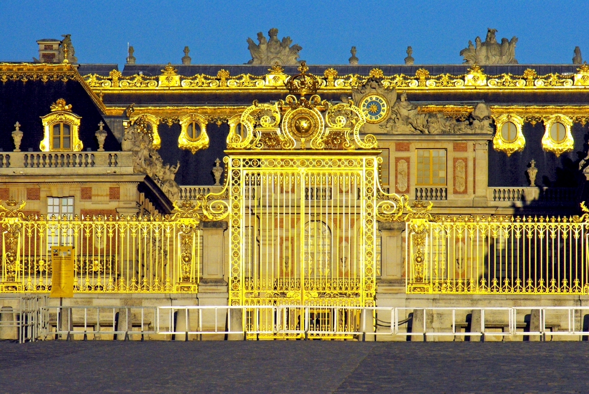 Versailles Gold © French Moments
