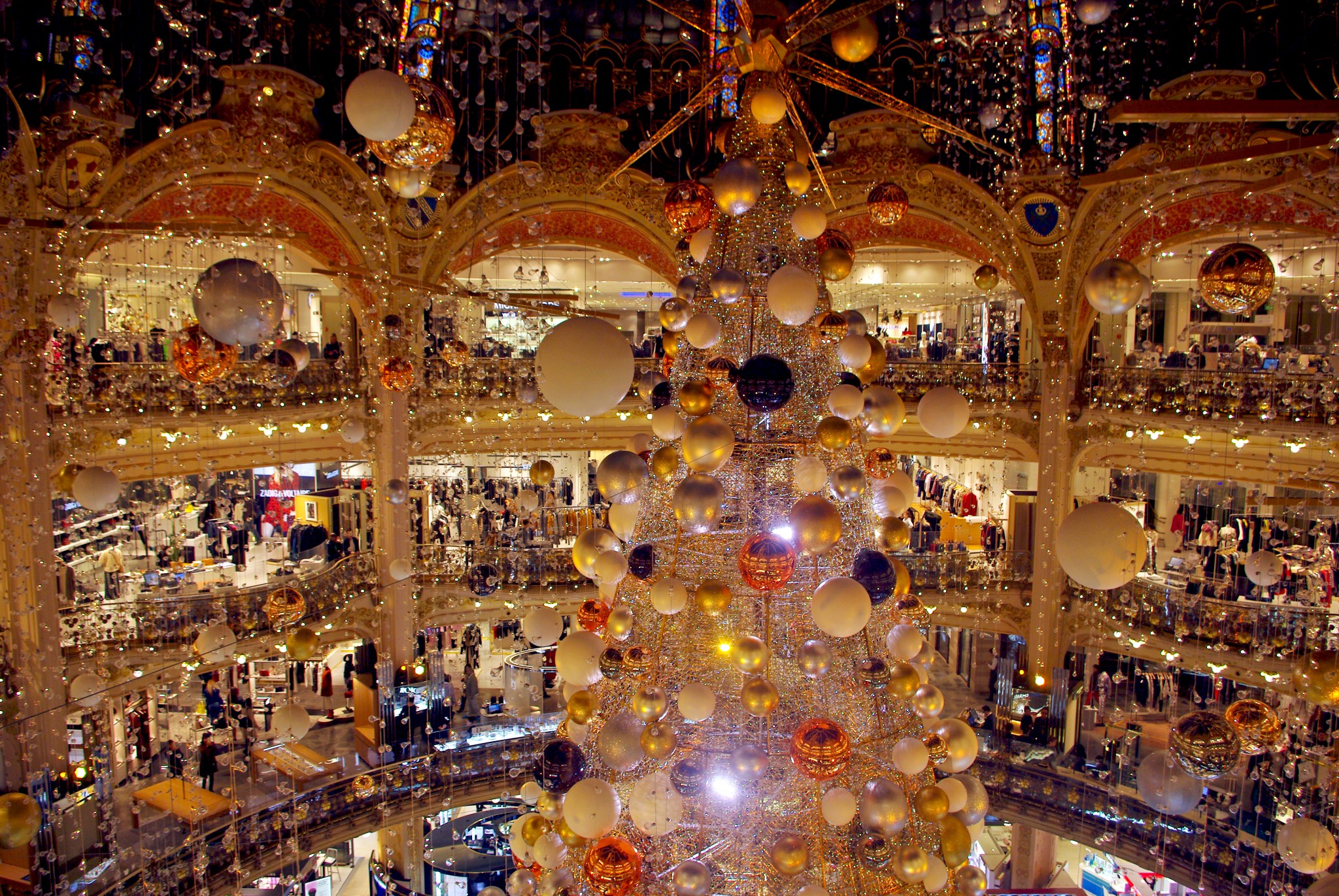 Christmas at Galeries Lafayette Haussmann in 2015 French Moments