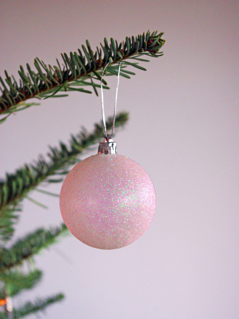 What are the Christmas Tree Decorations in France? - French Moments