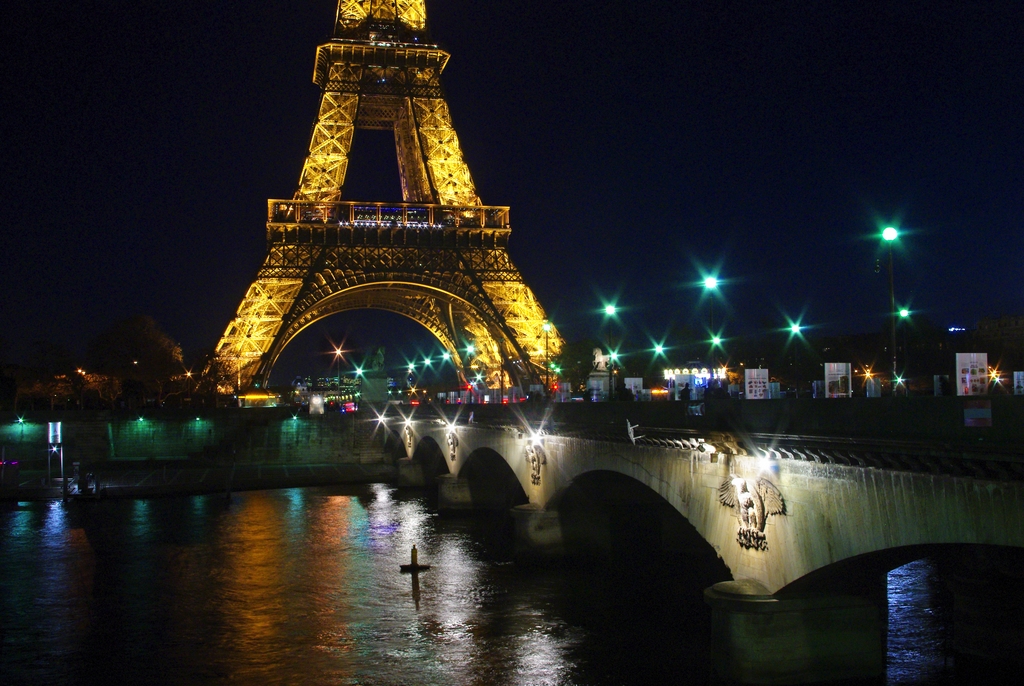Eiffel Pont d'Iéna by night © French Moments 5 December 2015 03 © French Moments