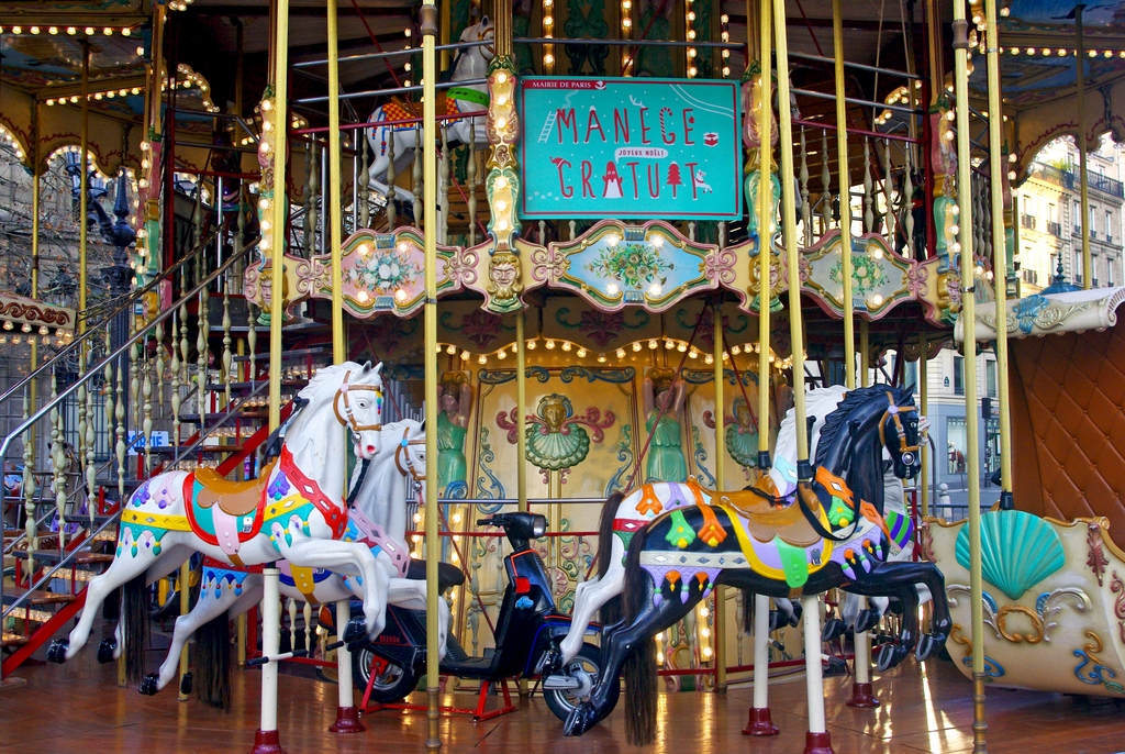 Free Merry-go-Round Christmas © French Moments