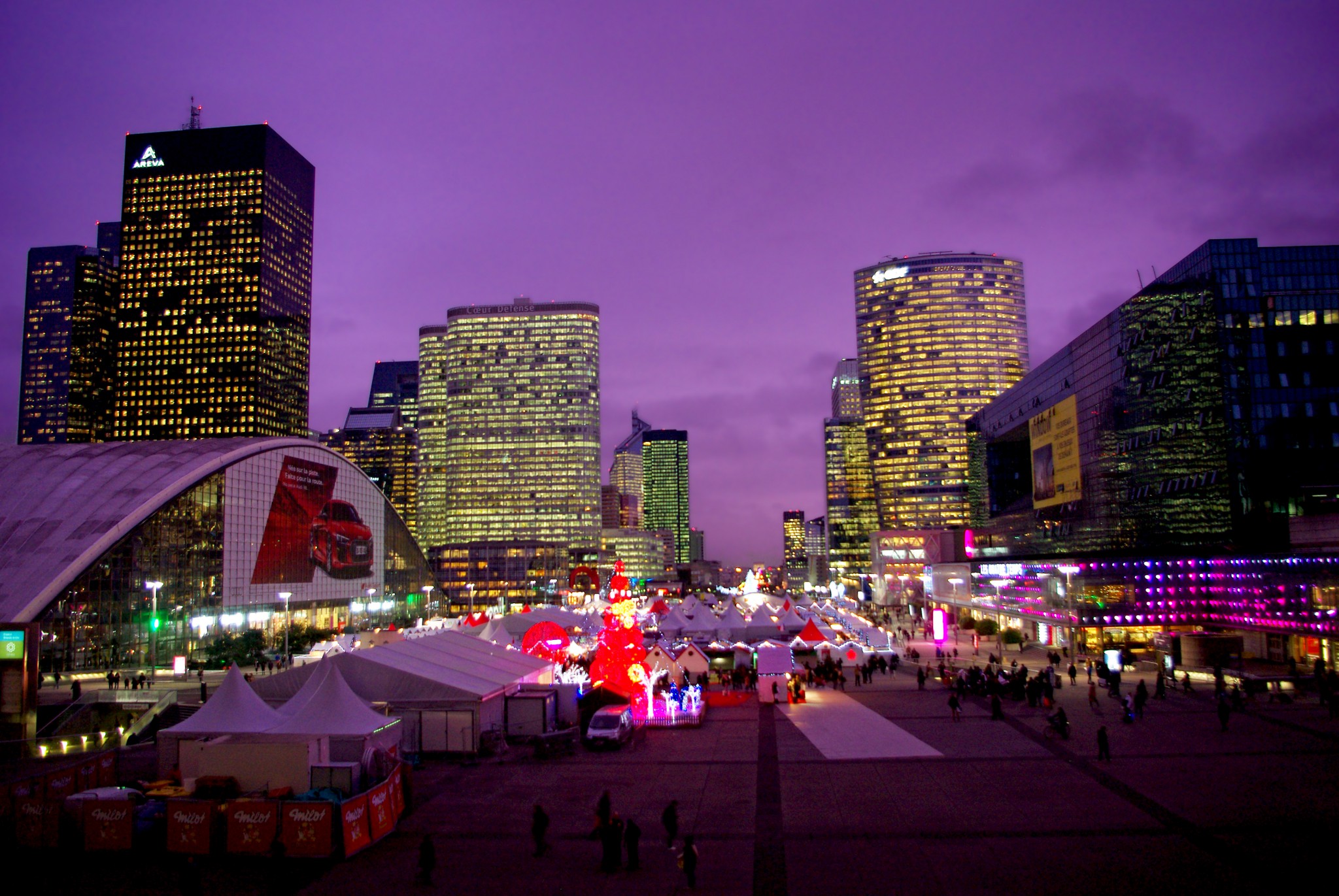 Paris La Défense Christmas Market - French Moments