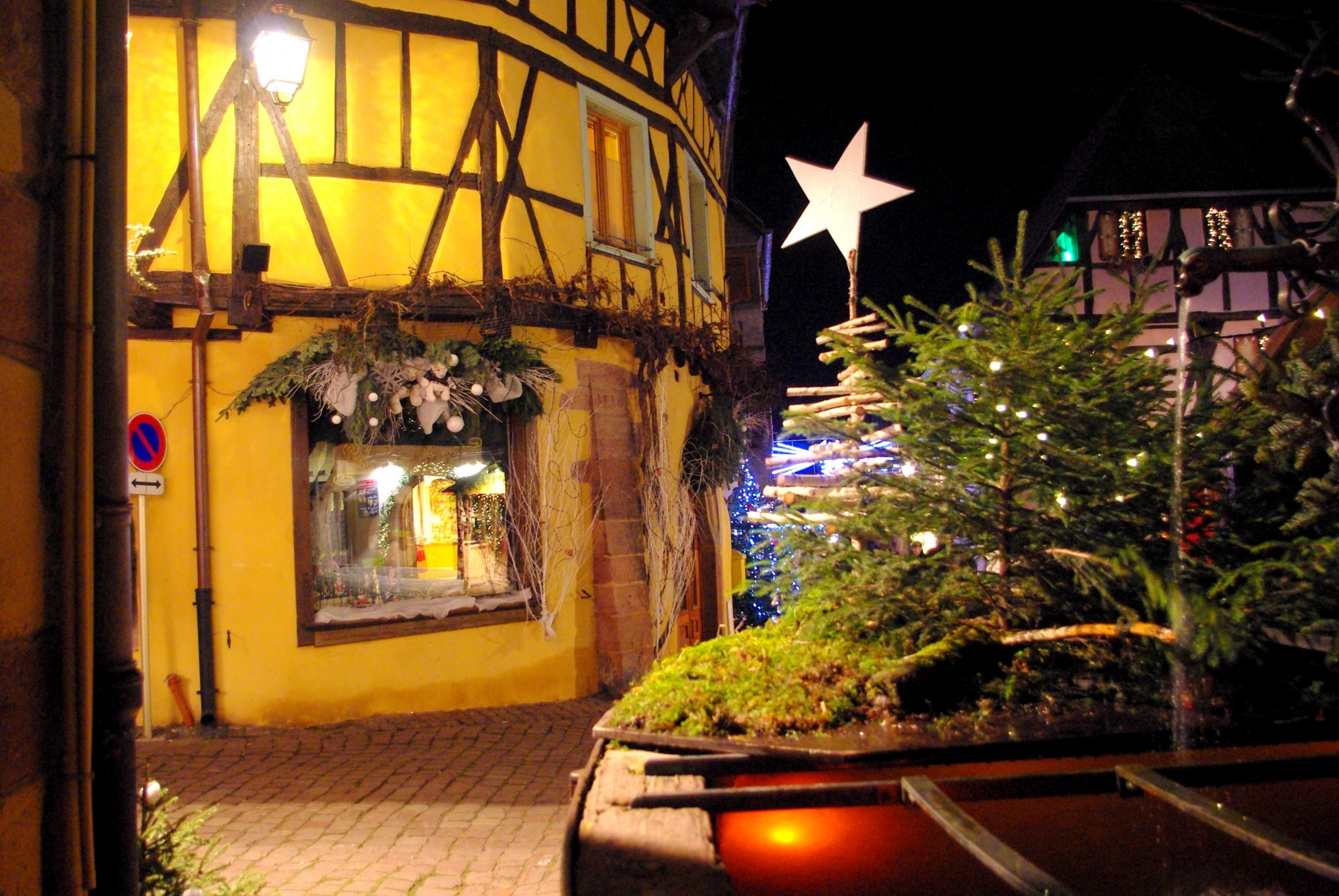 The holiday season in Riquewihr, Alsace © French Moments