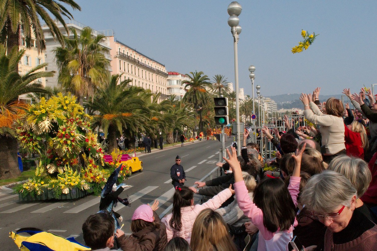Flower Parade in Nice © Zil - licence [CC BY-SA 3.0] from Wikimedia Commons