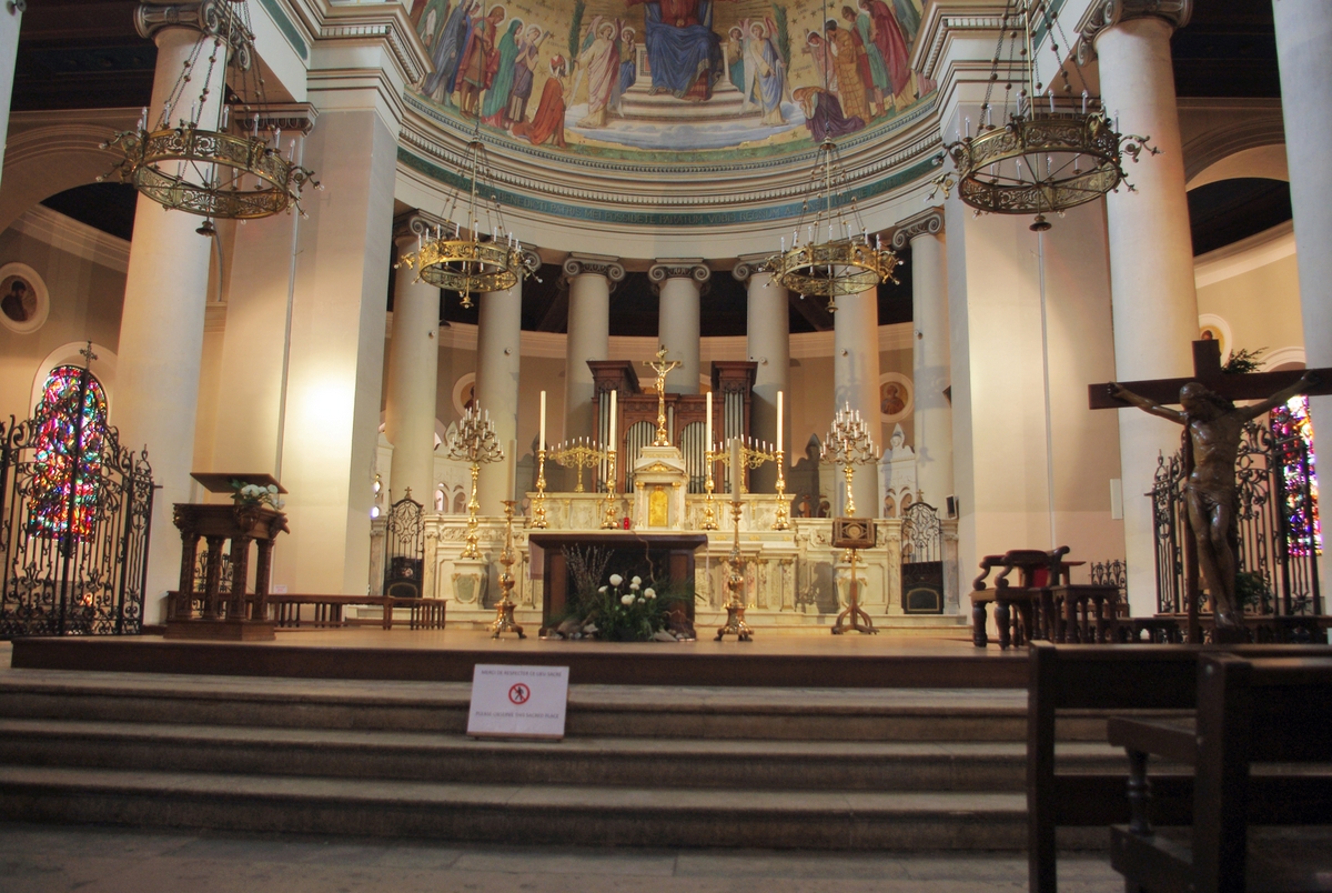 Church of Saint-Germain-en-Laye © French Moments