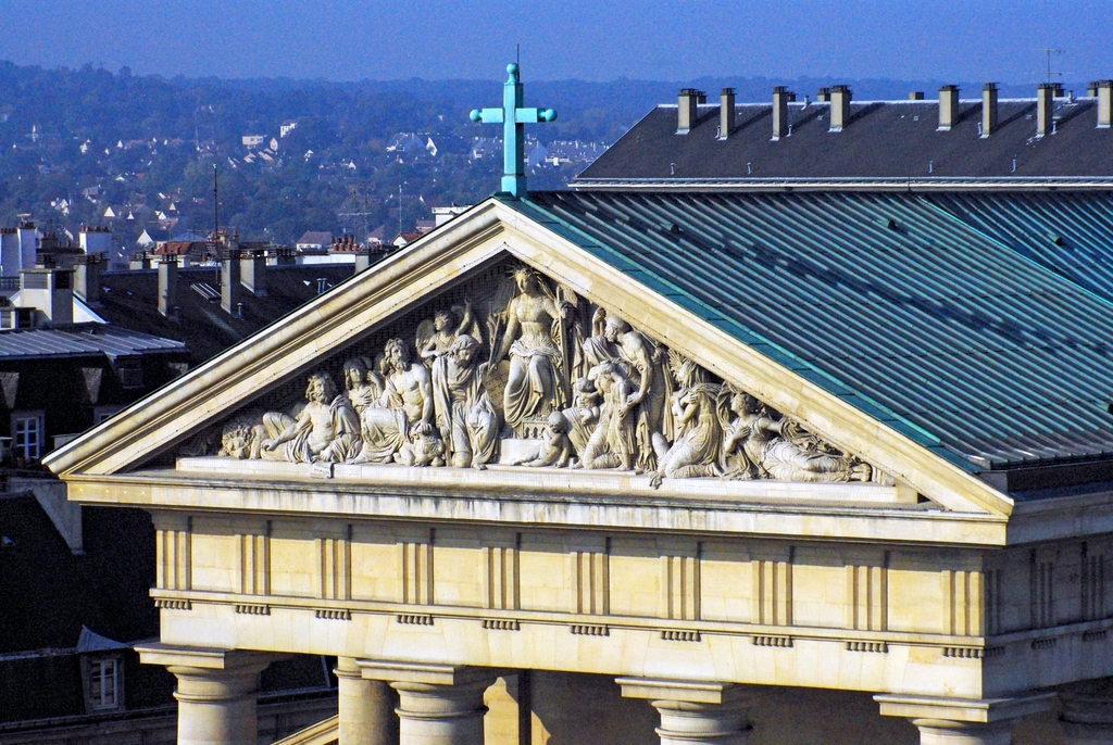 Roof of Saint-Germain-en-Laye Castle 34 copyright French Moments