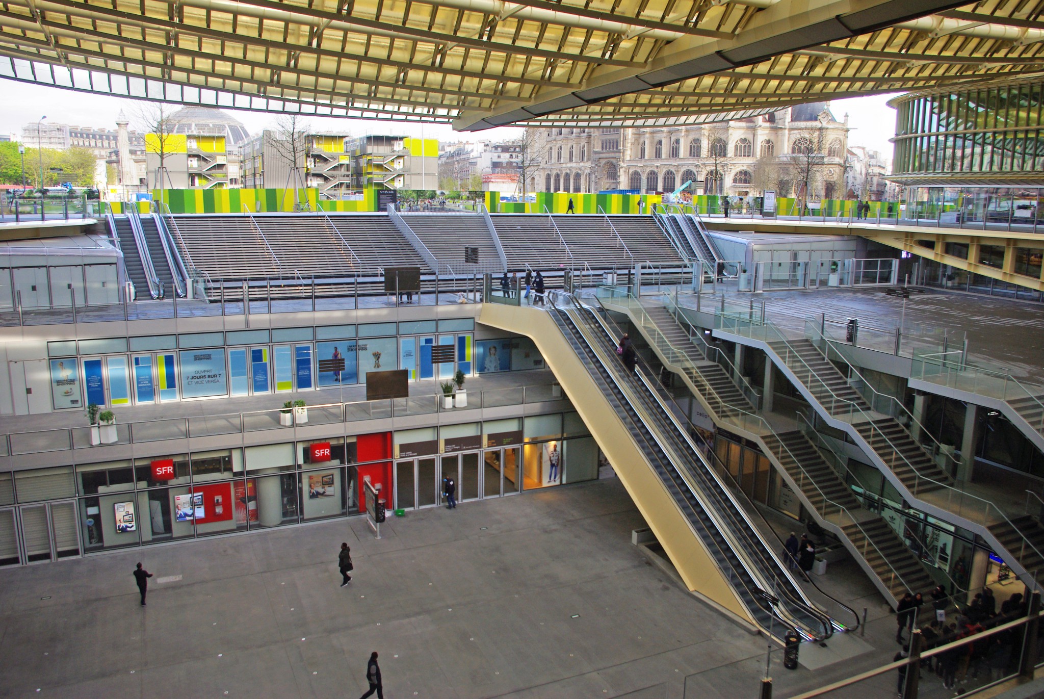 C&A  Shopping in Les Halles, Paris