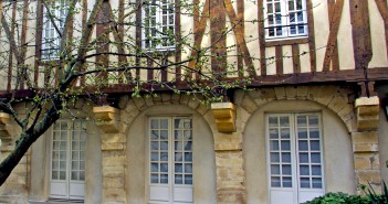 Half-timbered house in the Rue de Braque, Paris Rue de Braque Paris 02 © French Moments