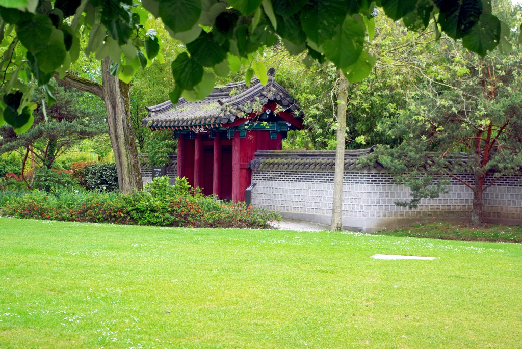 The Seoul Garden in the Jardin d'Acclimatation © French Moments