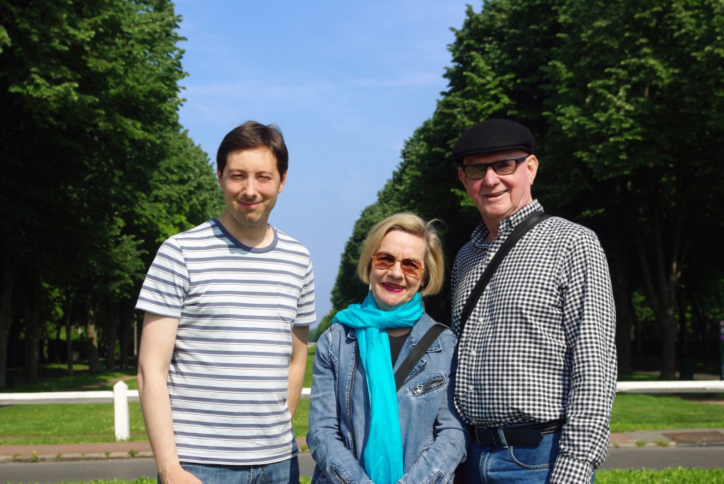 Pierre with Felicity and Denis from Sydney at Maisons-Laffitte © French Moments