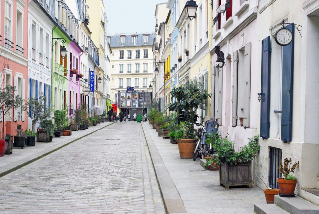 Rue Crémieux: one of Paris most colourful streets - French Moments