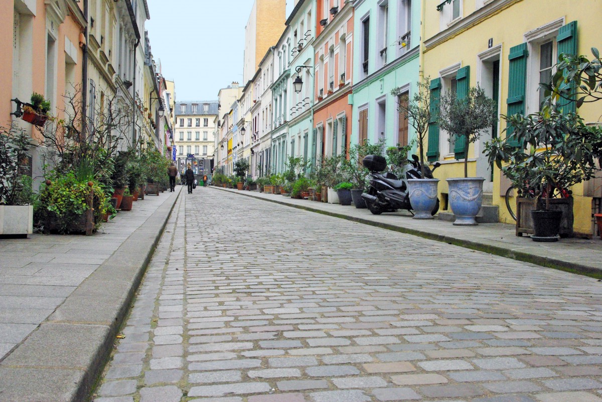 Rue Crémieux, Paris © French moments