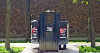 Where to find the last vespasienne in Paris last vespasienne in Paris