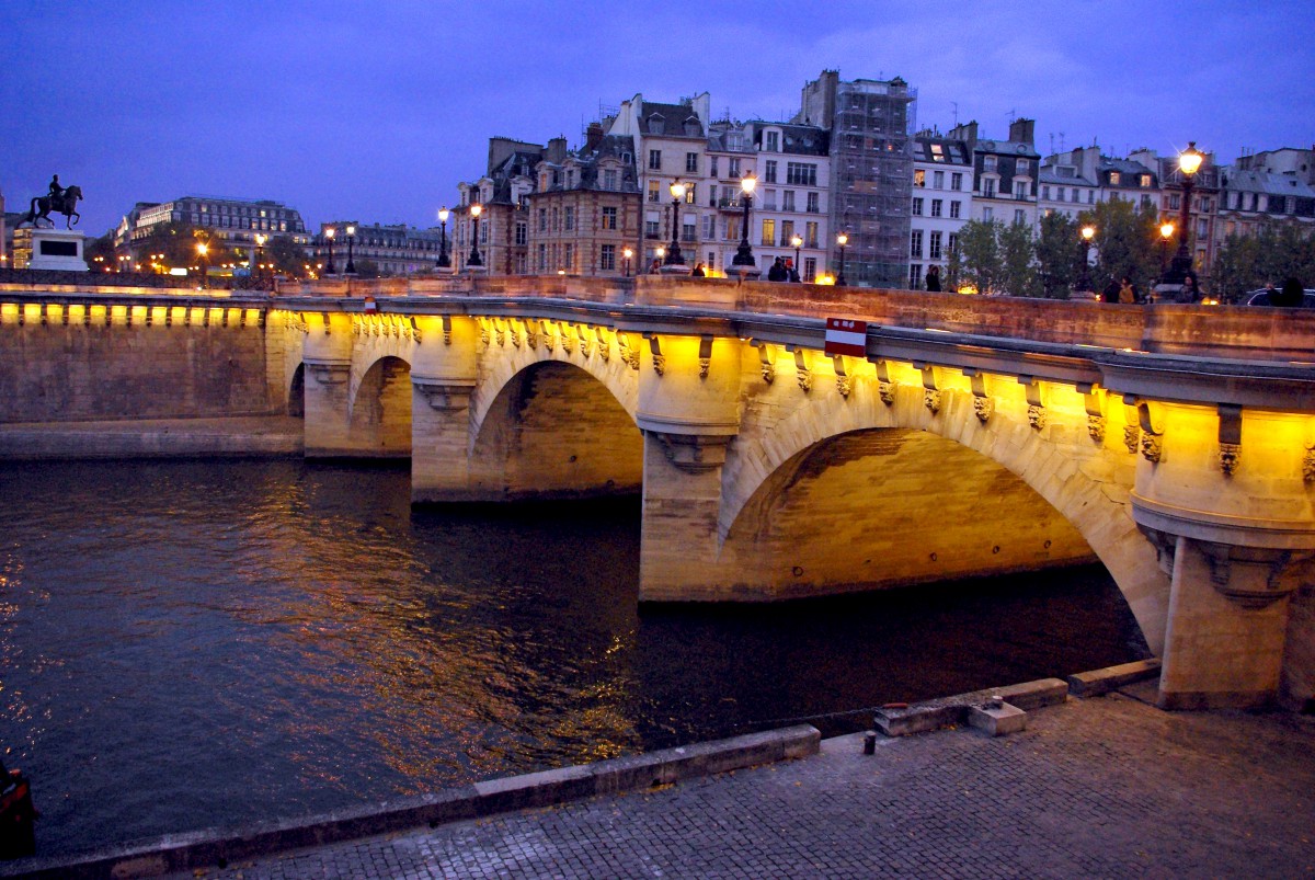 Pont-Neuf Paris 1er plus ancien pont