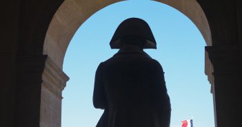 A short biography of Napoleon Bonaparte statue of Napoleon Bonaparte at Les Invalides