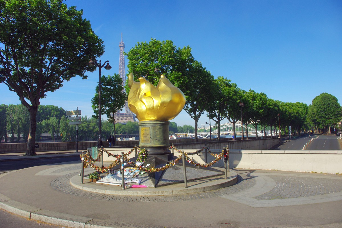 Flamer of Liberty Paris