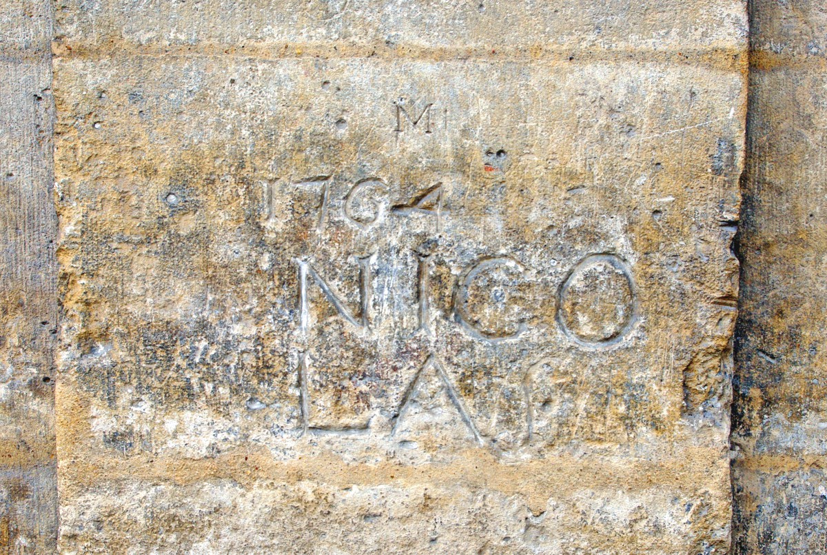 The mystery behind the oldest graffiti in Paris - French Moments