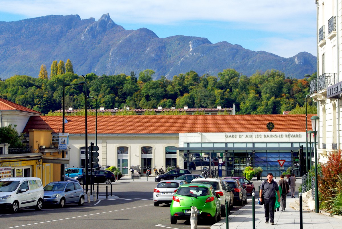 Railway station of Aix-les-Bains © French Moments