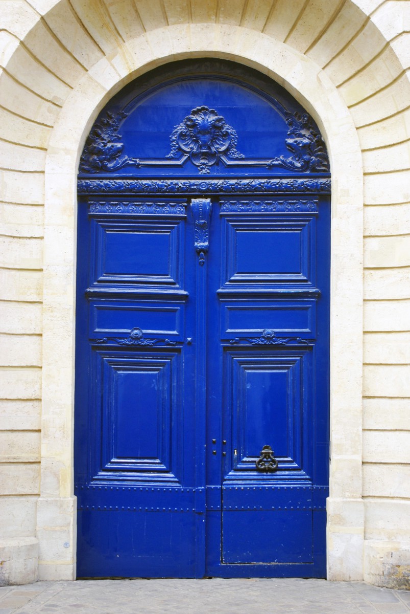 Paris' most beautiful doors © French Moments