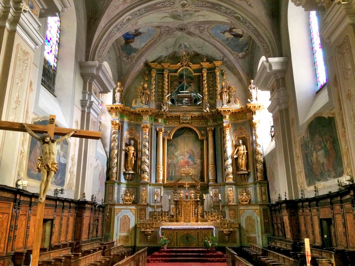 Altarpiece of the parish church of Aime © French Moments