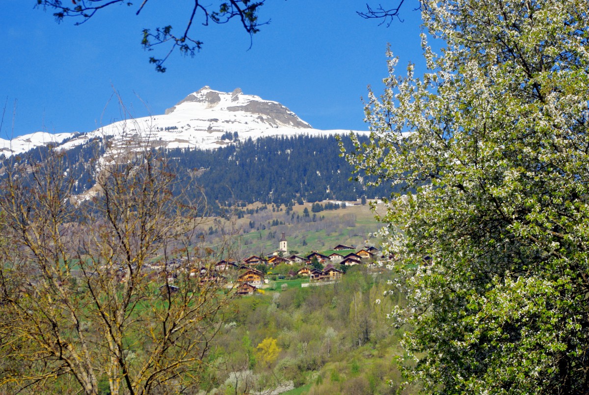 The villages of Côte d'Aime and Granier in the Tarentaise Valley © French Moments