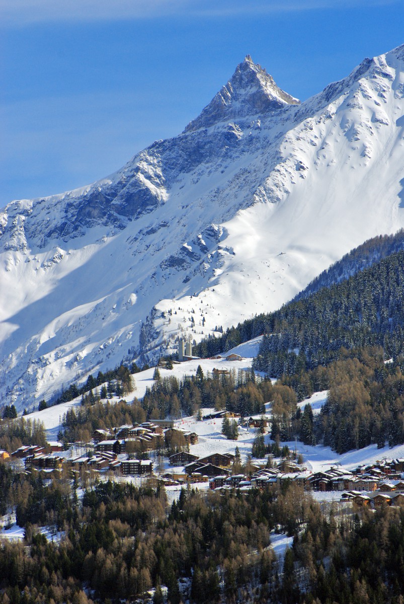 The winter resort of Les Coches © French Moments