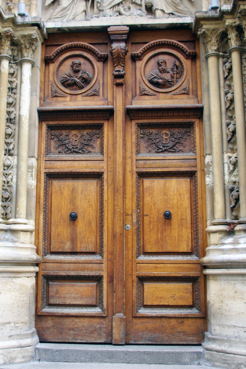 Paris' most beautiful doors © French Moments