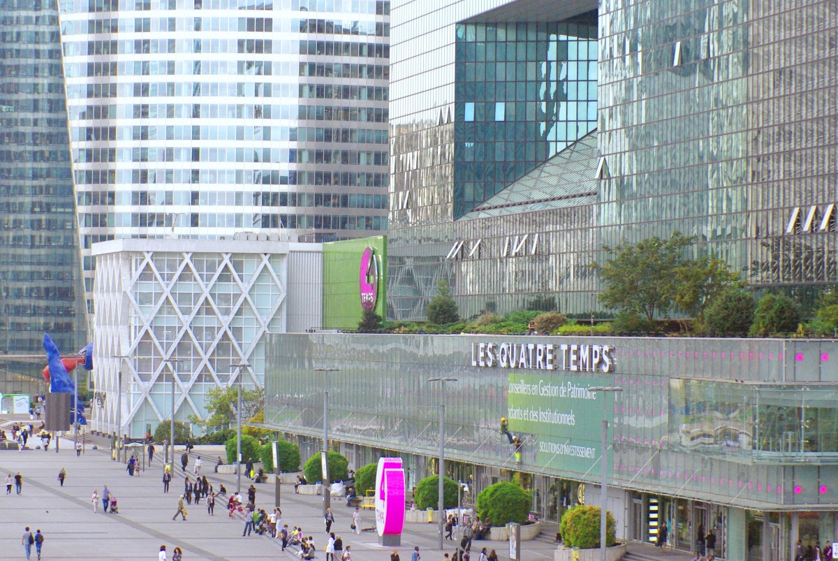 The Quatre Temps shopping mall in La Défense © French Moments
