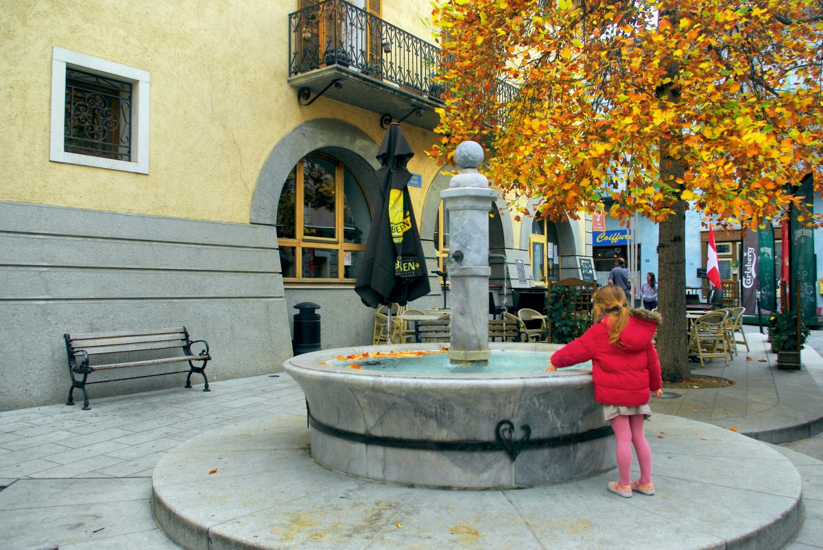 Fountain, Grand-Rue, Aime © French Moments