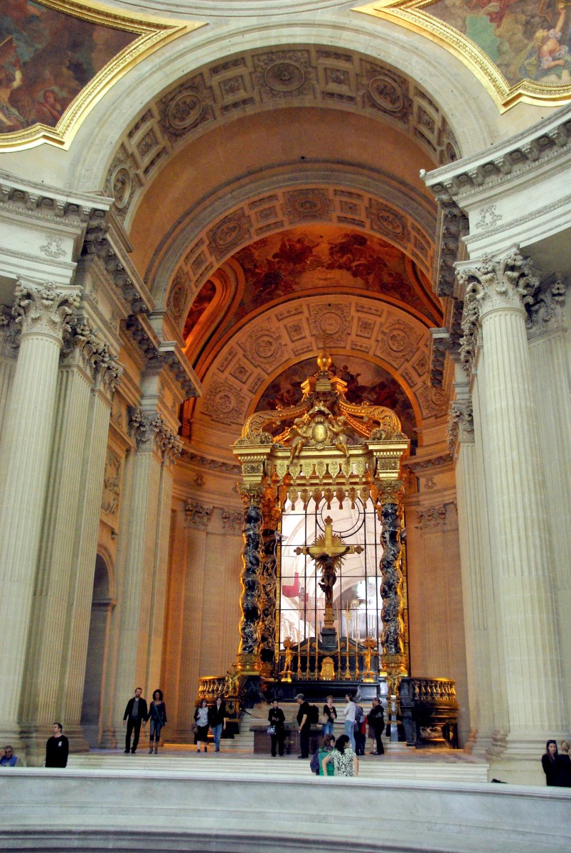 The main altar, Dome church of Les Invalides © French Moments