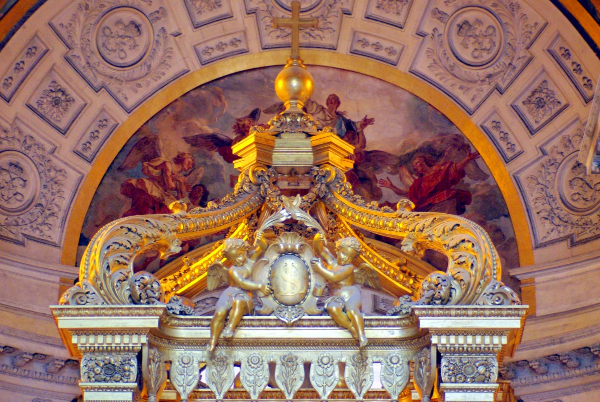 The canopy of the main altar, Dome church of Les Invalides © French Moments
