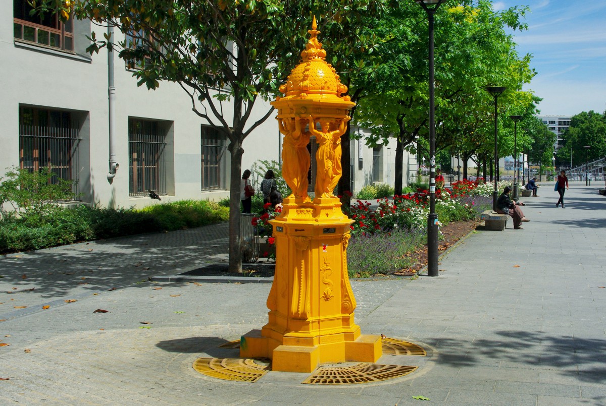 The yellow Wallace Fountain, Esplanade Pierre-Vidal-Naquet, 13th arrt © French Moments