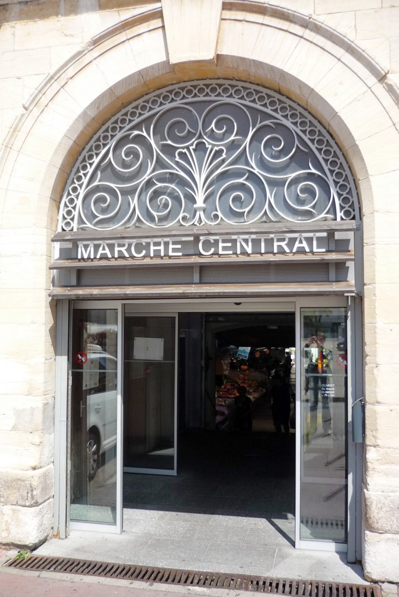 The covered market of Nancy © French Moments