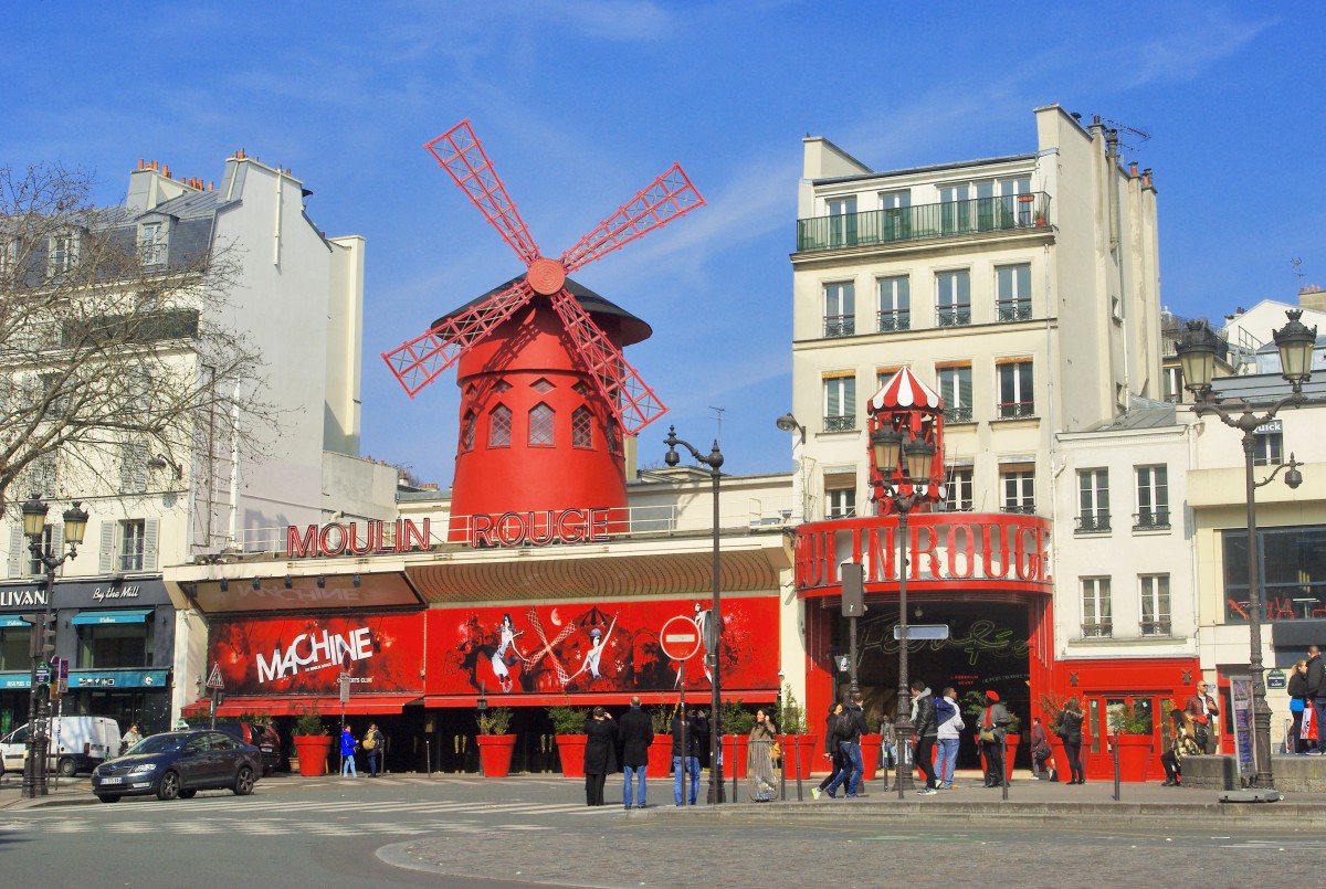 The secrets about Moulin Rouge in Paris French