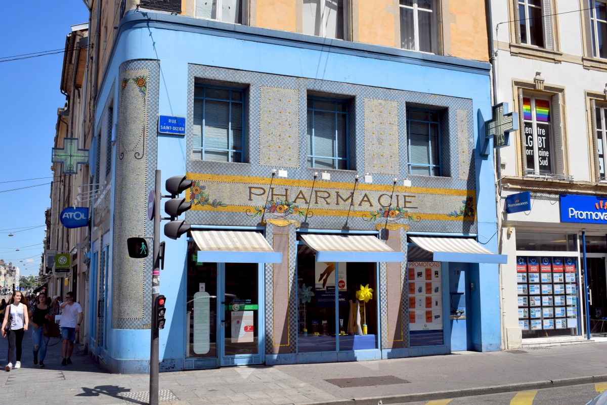 Pharmacie du Point Central, Nancy © French Moments