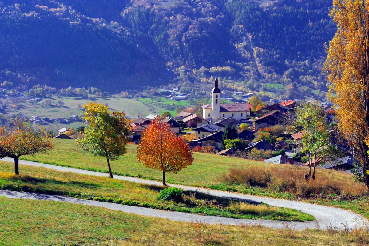 Village of La Côte d'Aime in Autumn © French Moments