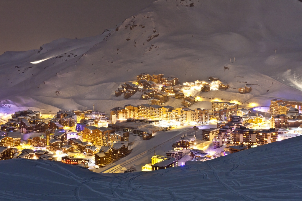 Val Thorens by night! © C.Cattin OT Val Thorens