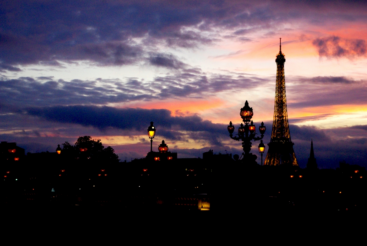 Sous le ciel de Paris - Pont Alexandre III © French Moments