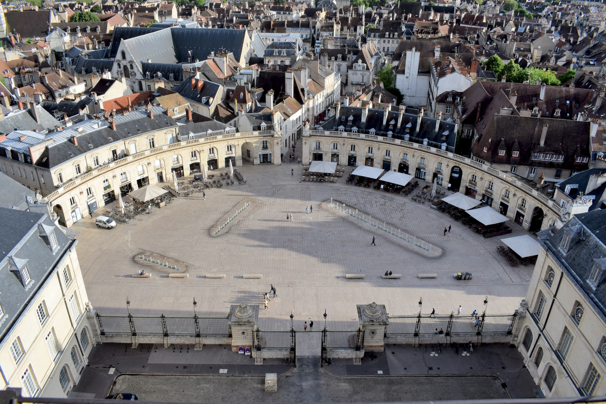 Dijon in Burgundy © French Moments