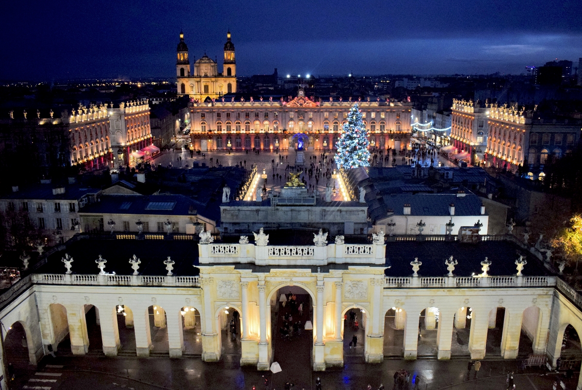 Nancy at Christmas time © French Moments