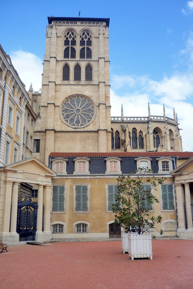 Saint-Jean cathedral, Lyon © French Moments