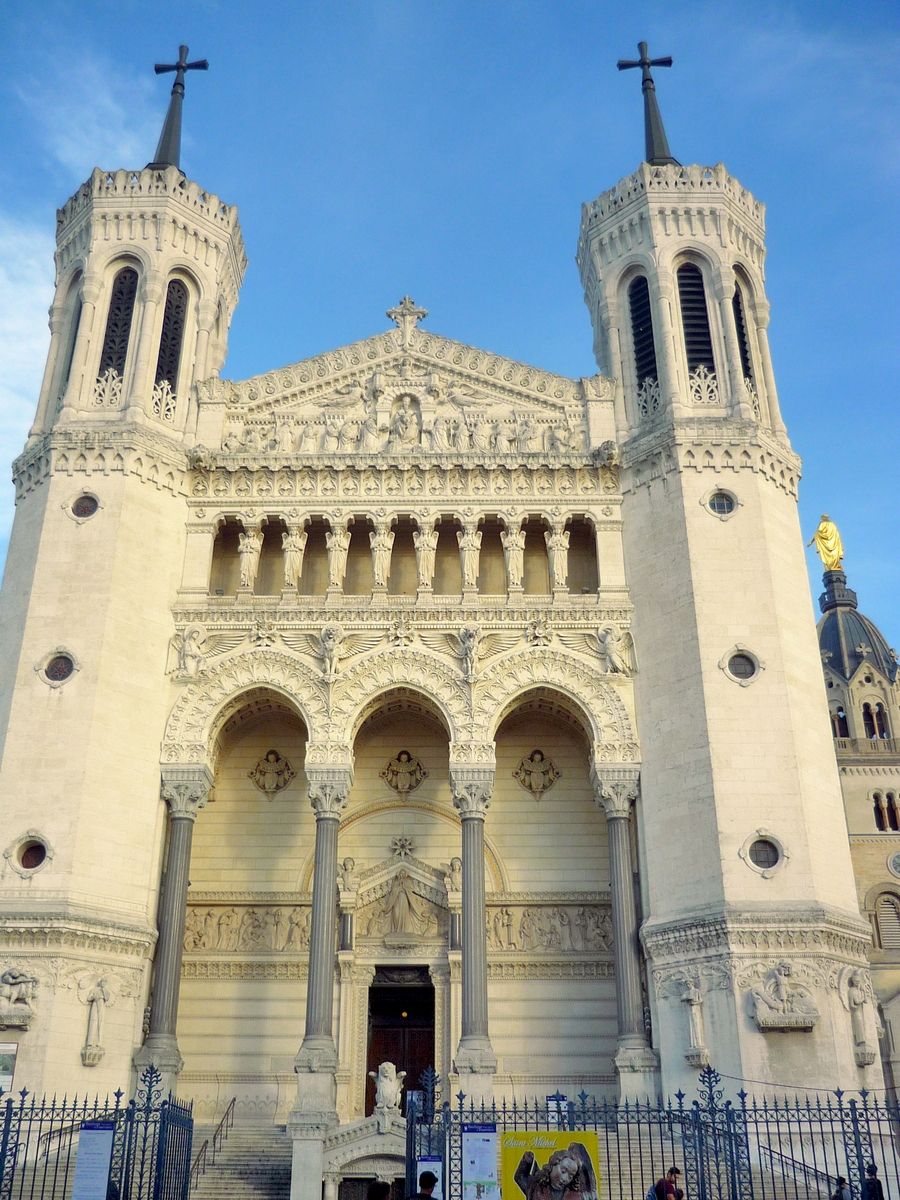Fourvière Basilica, Lyon © French Moments