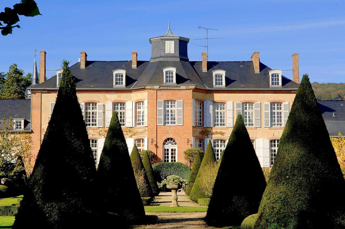 Château les Aulnois in Pierry [Public Domain]
