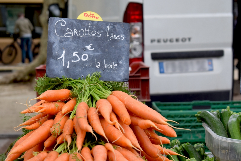 Market of Bédoin, Provence © French Moments