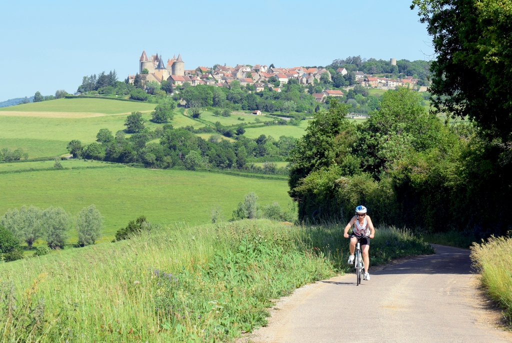 In the Burgundian countryside © French Moments